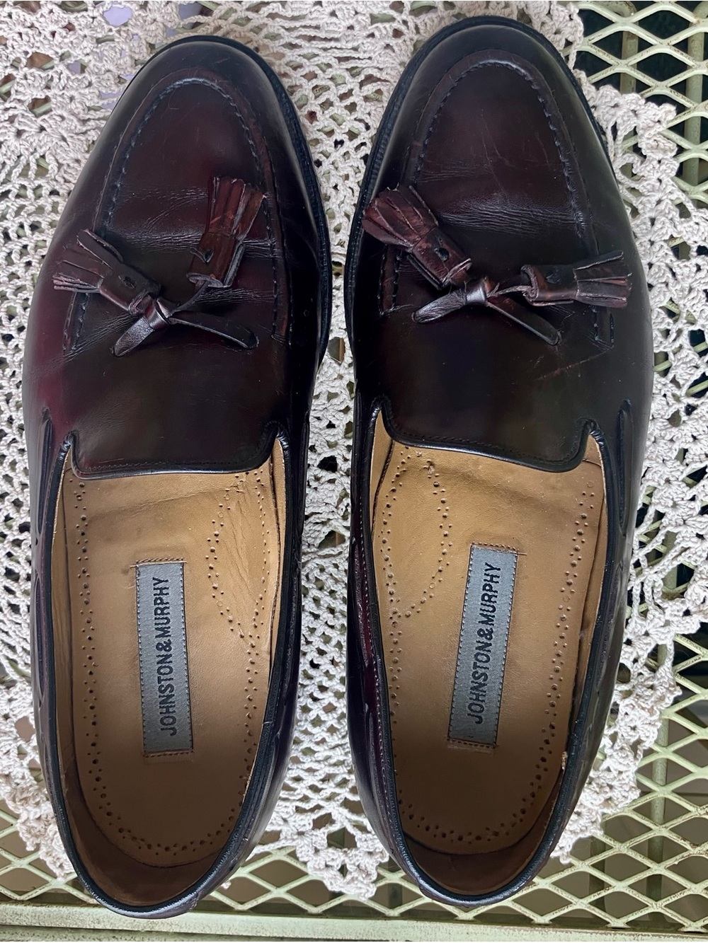 Johnston & Murphy Men's Dark Burgundy Tassel Loafers 9 1/2 EE